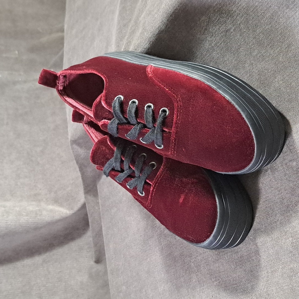H&M Divided Burgundy Wine Velour / Velvet Platform Creepers VG US 5.5